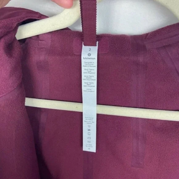 NWT Lululemon Glyde Along Softshell Rain Coat Burgundy Size 2 Waterproof‎ Jacket - Picture 9 of 14